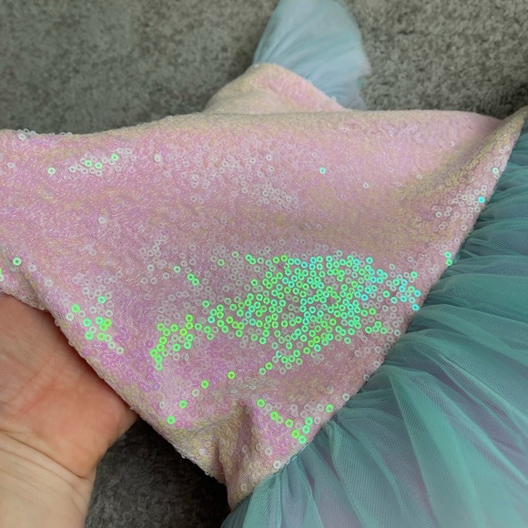 Girls formal dresses for 5-6 y.o. - Picture 6 of 7